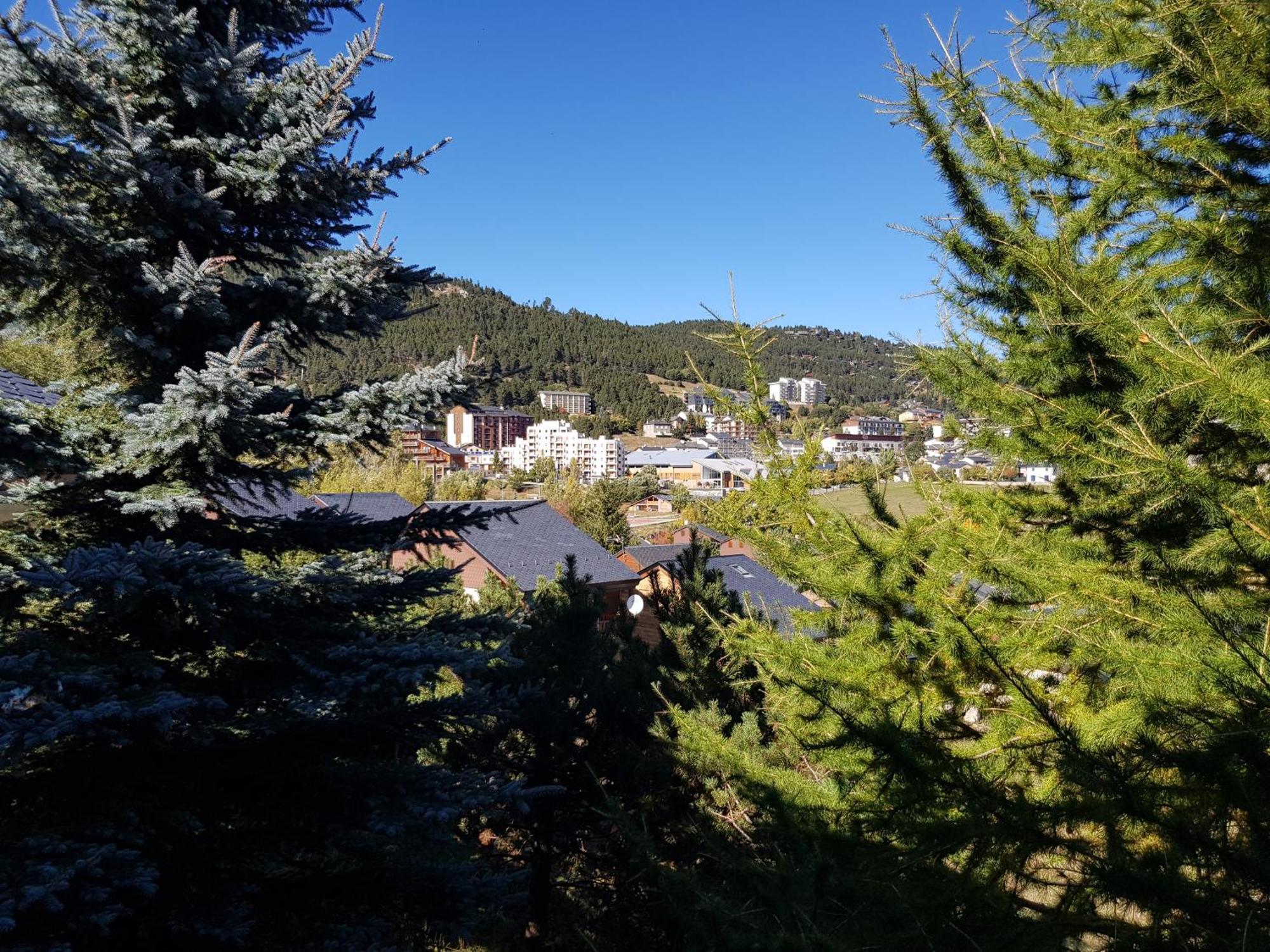 Chalet Pres Des Pistes Avec Vue Panoramique Les Angles  Esterno foto